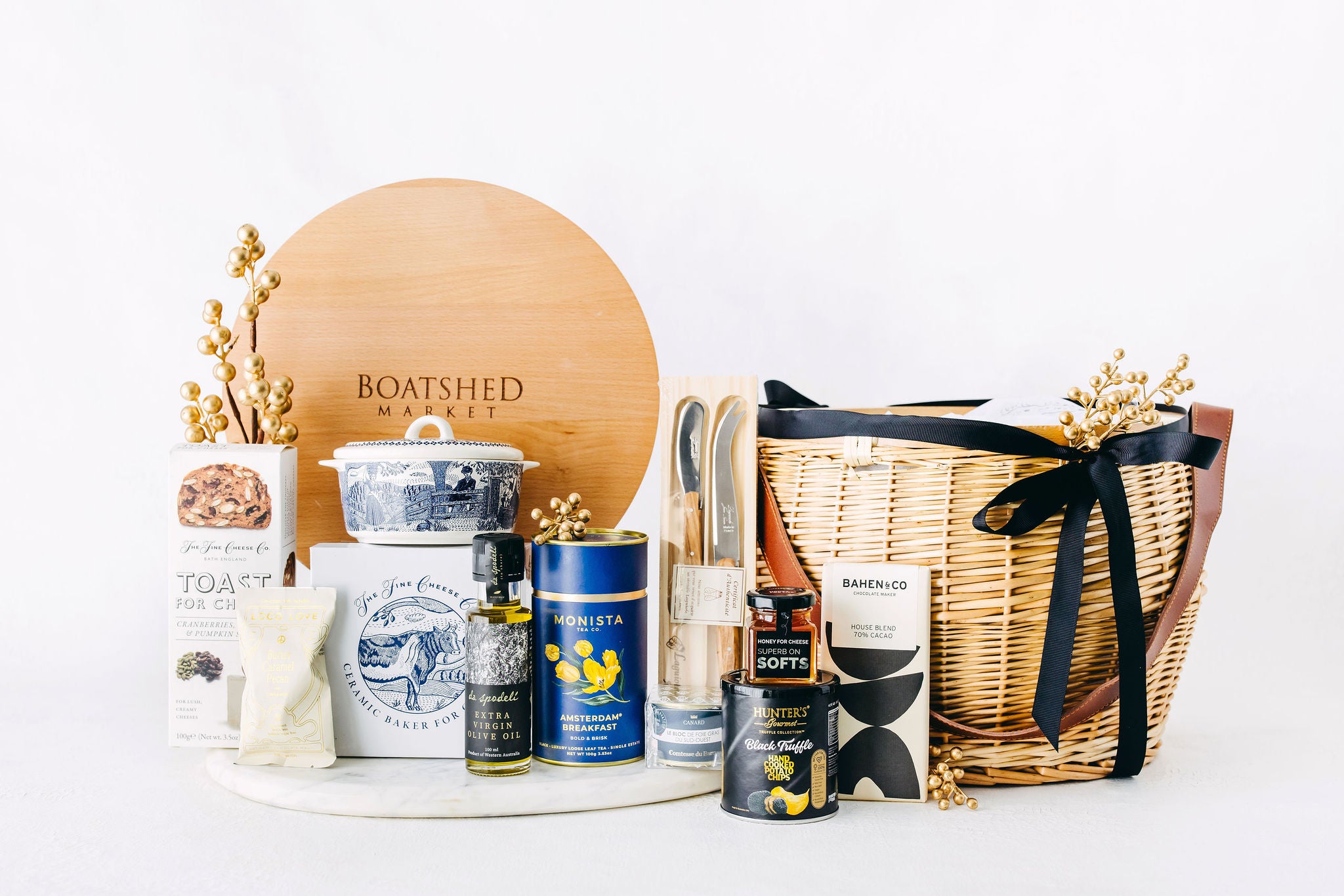 Signature Gourmet Picnic Basket Hamper